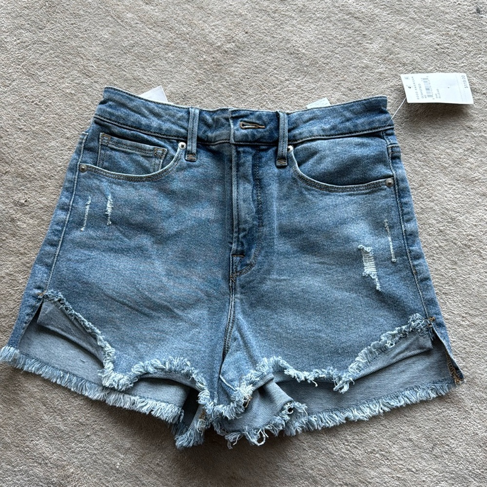 Good American Good Curve Shorts